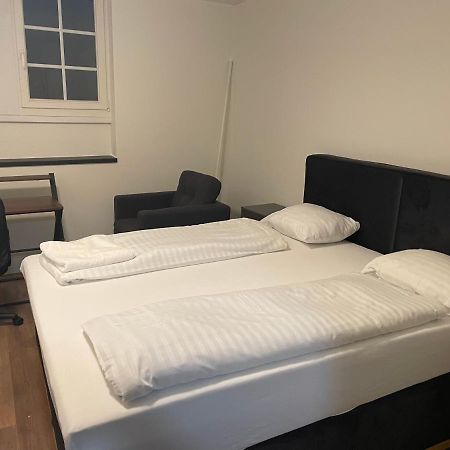 Lindas Beauty Hostel Zurich Ngoại thất bức ảnh