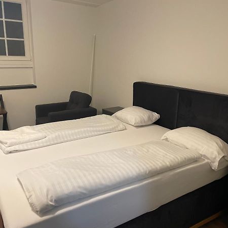 Lindas Beauty Hostel Zurich Ngoại thất bức ảnh